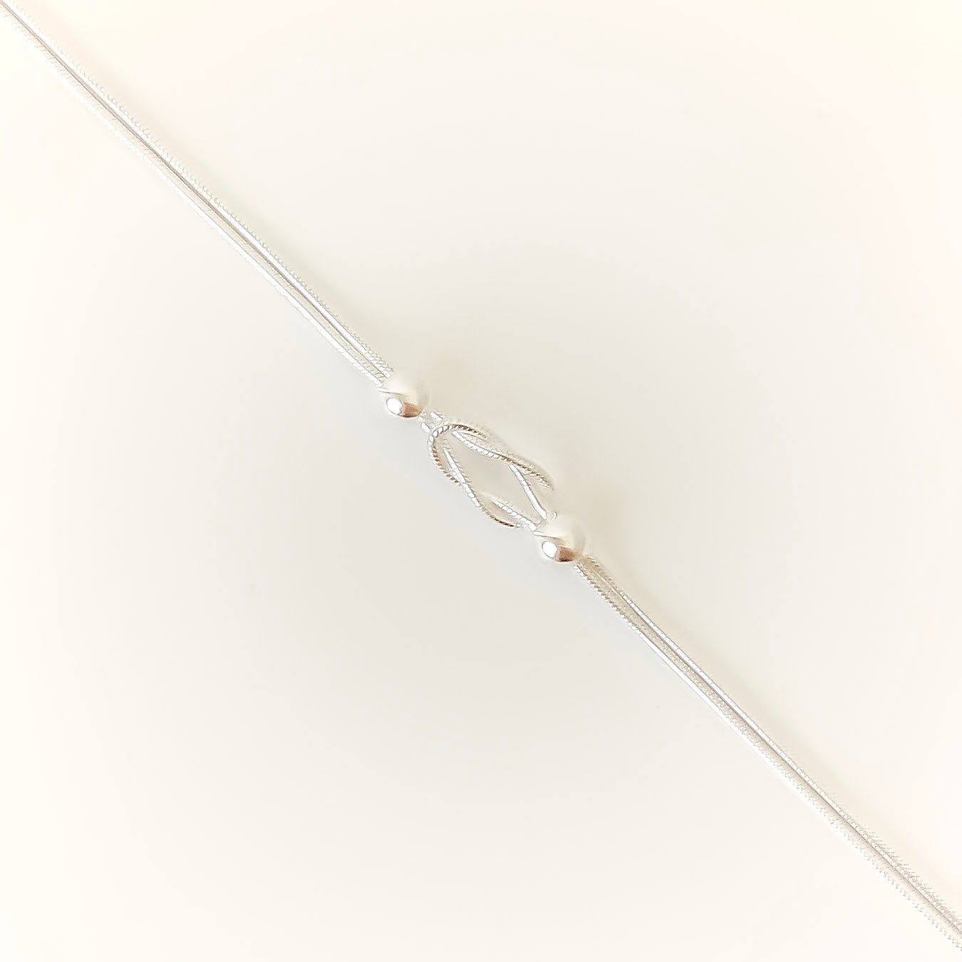 Twist Bead Bracelet - 925 silver bracelet on skin